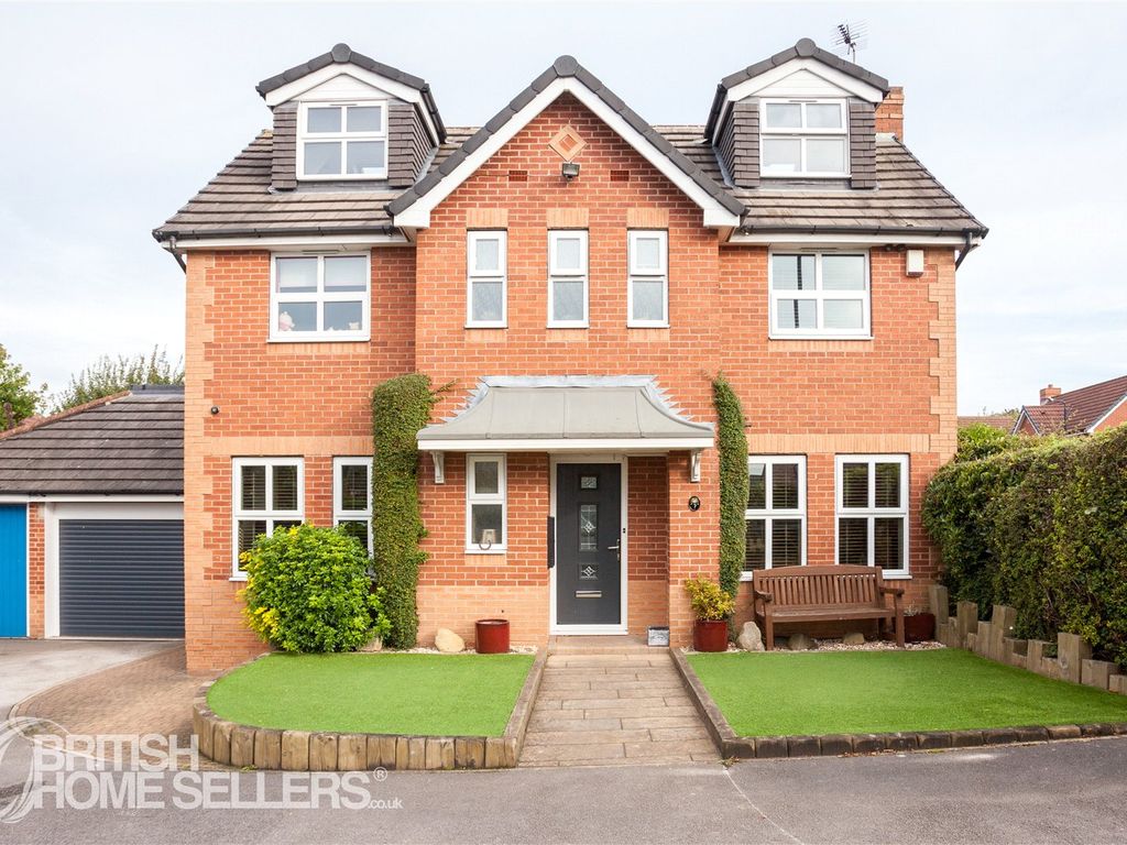 5 bed detached house for sale in Yew Tree Lane, Leeds, West Yorkshire