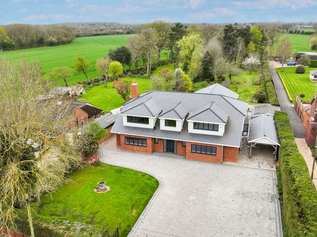 New home, 5 bed detached house for sale in Whelpley Hill, Chesham HP5