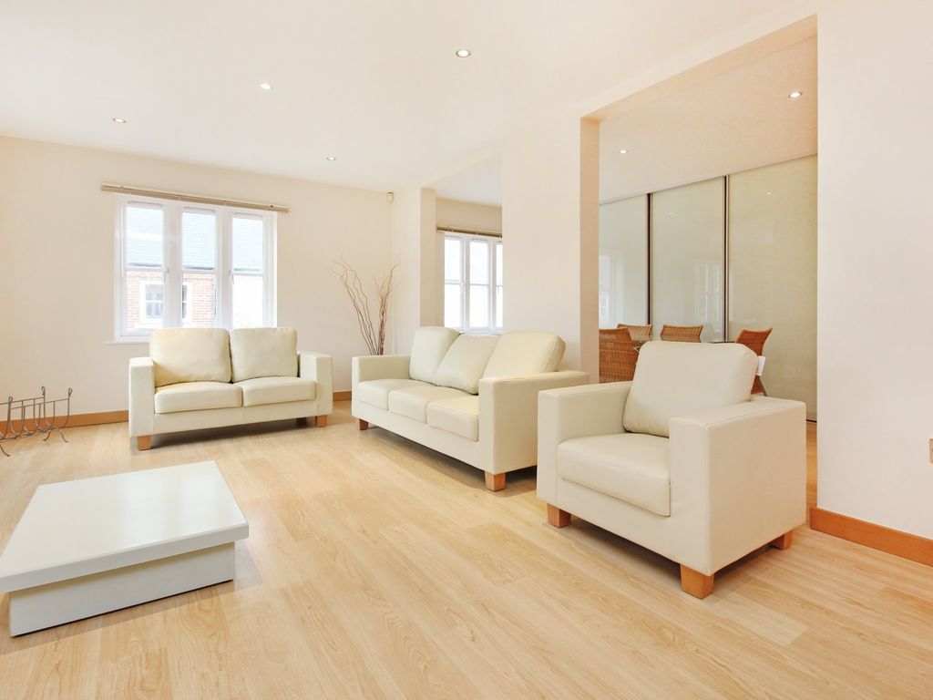 1 bed flat to rent in Great Stour Place, St. Stephens Fields