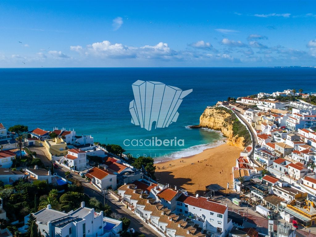 3 bed detached house for sale in Carvoeiro, Lagoa E Carvoeiro, Lagoa