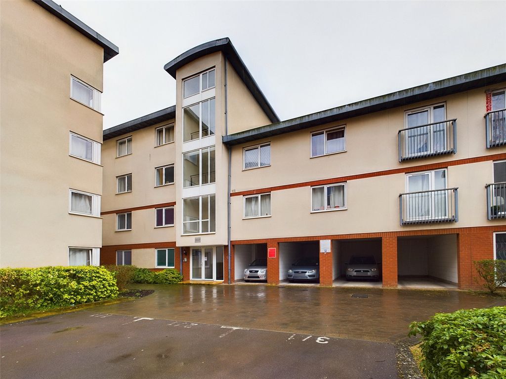 2 bed flat for sale in Longhorn Avenue, Gloucester, Gloucestershire GL1 Zoopla