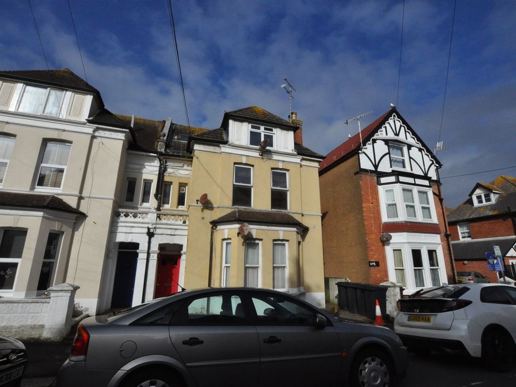 1 bed flat to rent in Albany Road, Bexhill On Sea TN40, £650 pcm Zoopla