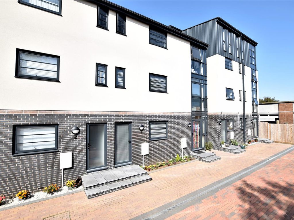 2 bed flat for sale in Avonmouth Road, Avonmouth, Bristol BS11 Zoopla