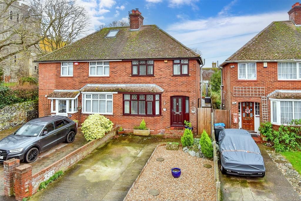 3 bed semidetached house for sale in Station Road, Minster, Ramsgate