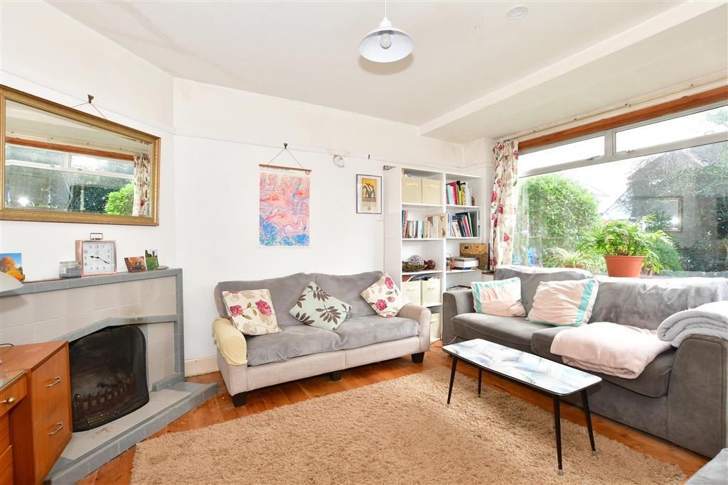 3 bed semidetached house for sale in Milton Avenue, Rustington, West