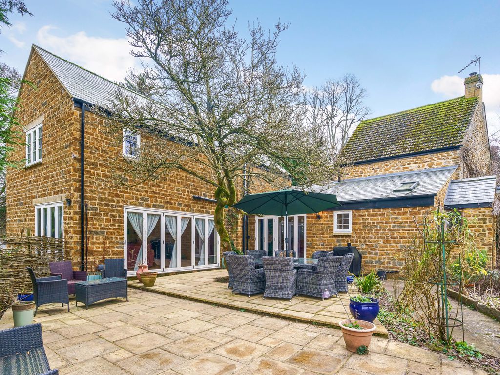 4 bed detached house for sale in South Newington, Chipping Norton OX15