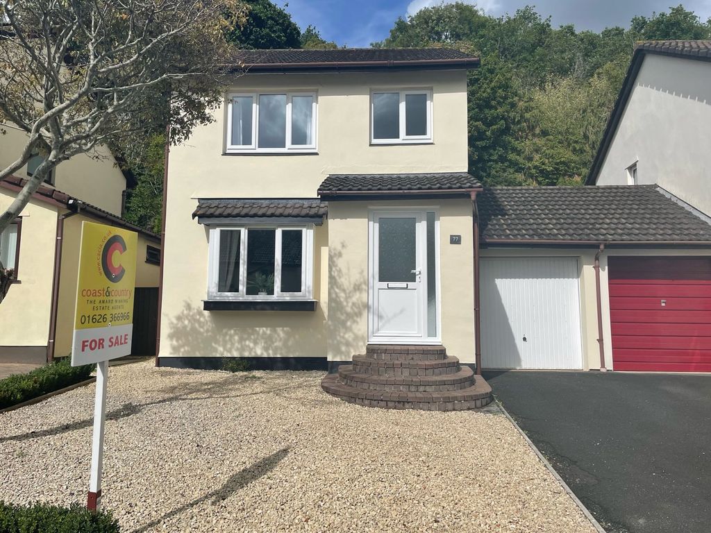 3 bed linkdetached house for sale in Barton Drive, Newton Abbot TQ12