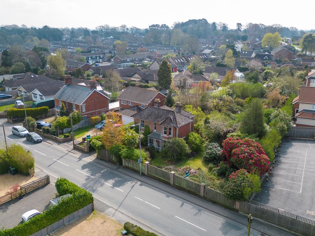 4 bed detached house for sale in Station Road, Alderholt, Fordingbridge