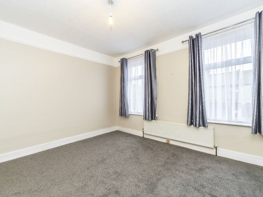 2 bed flat for sale in Janson Road, London E15 Zoopla