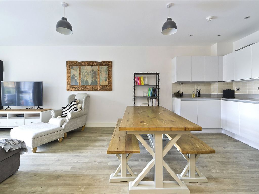 Swan Street, Isleworth, London TW7  