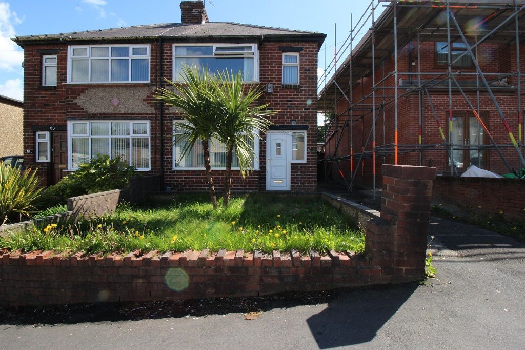 2 bed semidetached house to rent in St. James's Road, Blackburn BB1, £725 pcm Zoopla