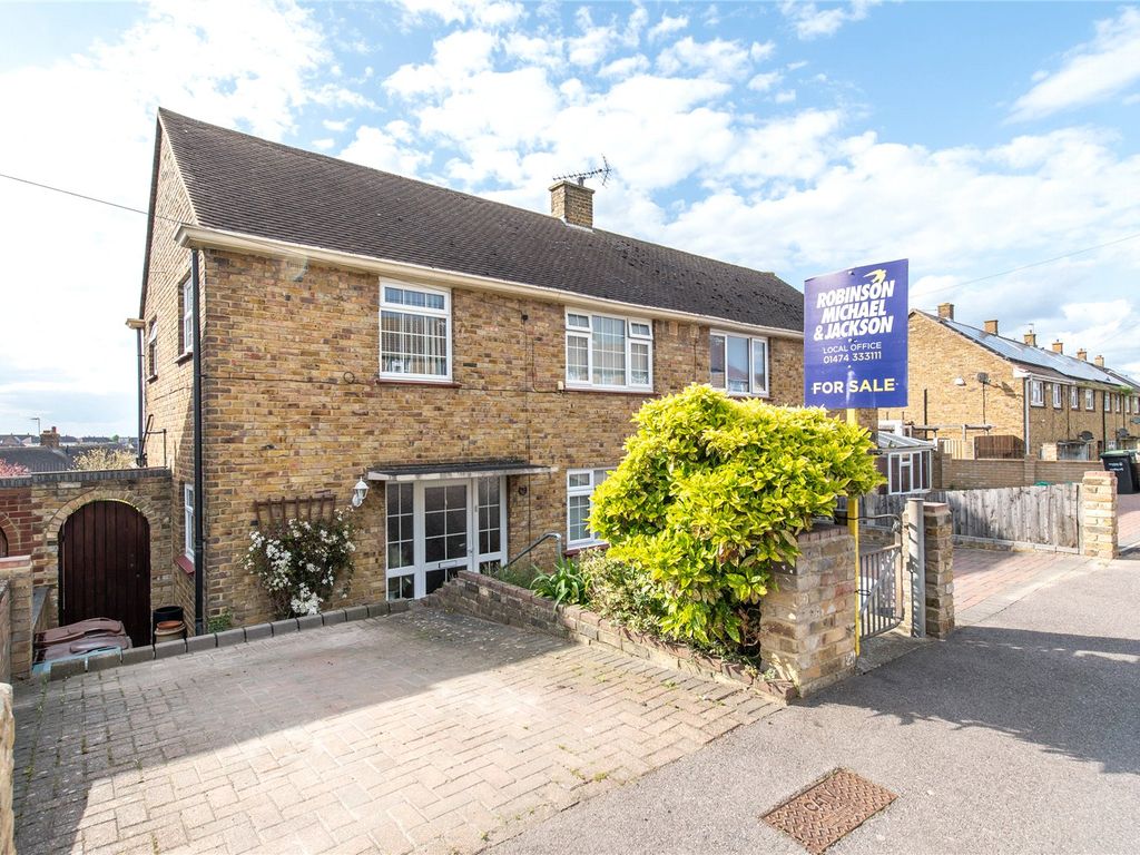 3 bed semidetached house for sale in St. Hildas Way, Gravesend, Kent
