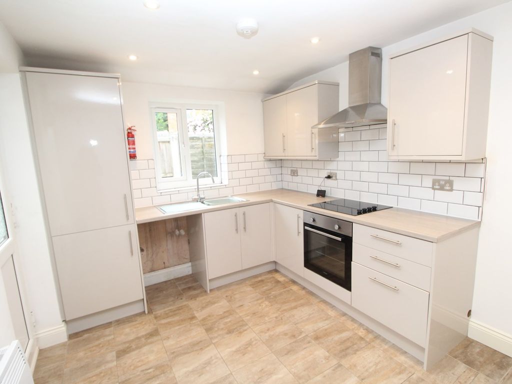 1 bed flat to rent in Aylestone Road, Leicester LE2, £595 pcm Zoopla