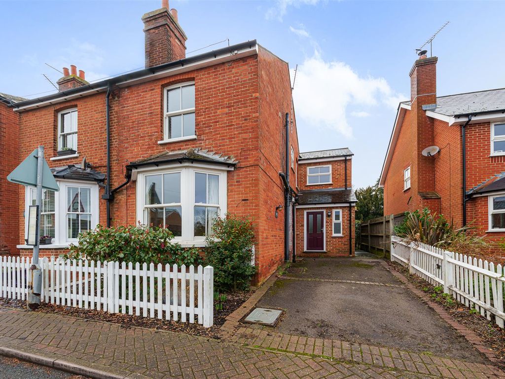 3 bed semidetached house for sale in Bramber Cottages, Terrace Road