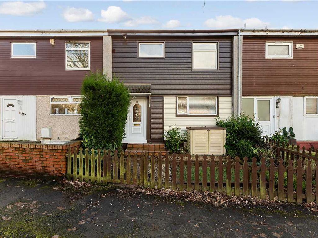 3 bed terraced house for sale in Turnberry Place, Greenhills, East