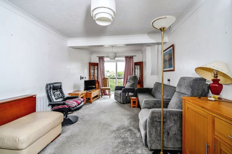 2 bed property for sale in Aspley Court, Bedford MK40, £95,000 Zoopla