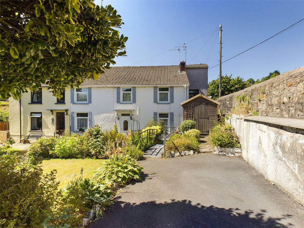 3 bed cottage for sale in Beaufort, Ebbw Vale, Blaenau Gwent NP23 Zoopla