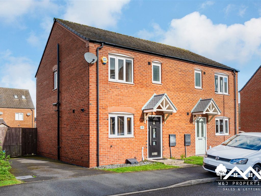 3 bed semidetached house for sale in Close, Prescot L34, £
