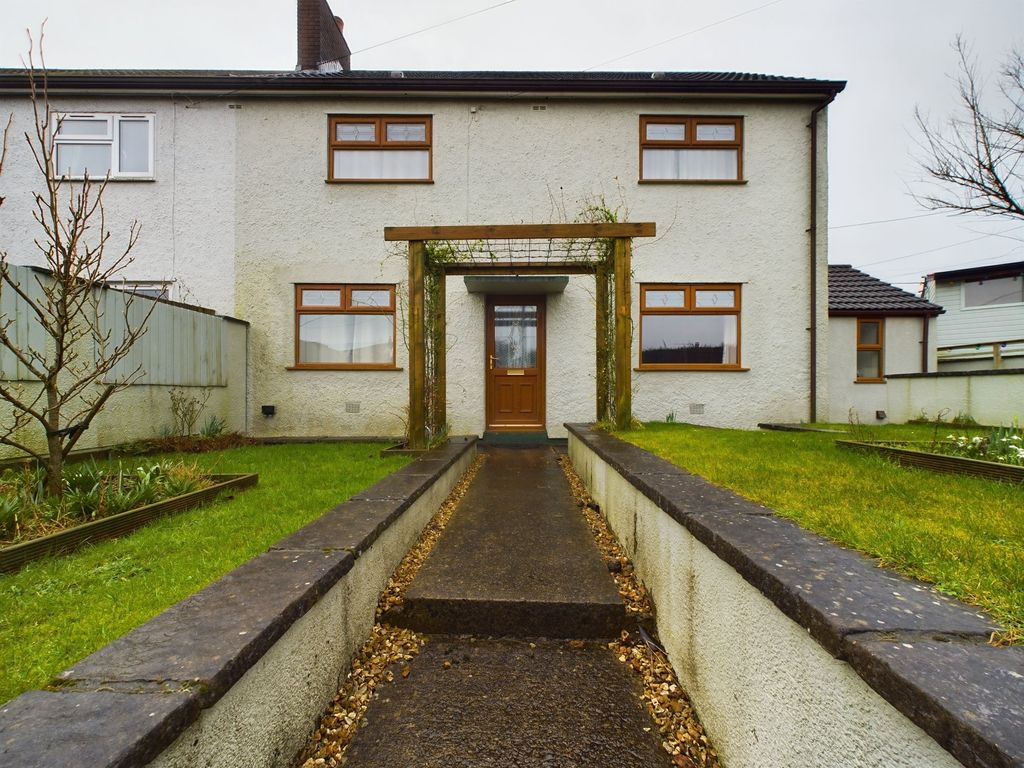 3 bed semidetached house for sale in Penallt Estate, Llanelly Hill NP7