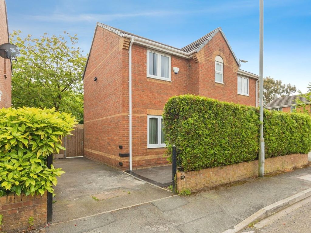 4 bed detached house for sale in Hacking Street, Salford M7, £600,000