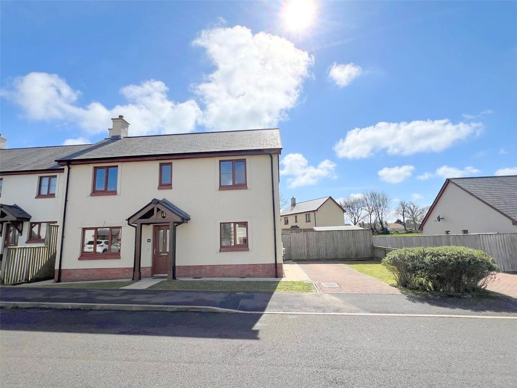 3 bed detached house for sale in Ashford Park, Crundale, Haverfordwest