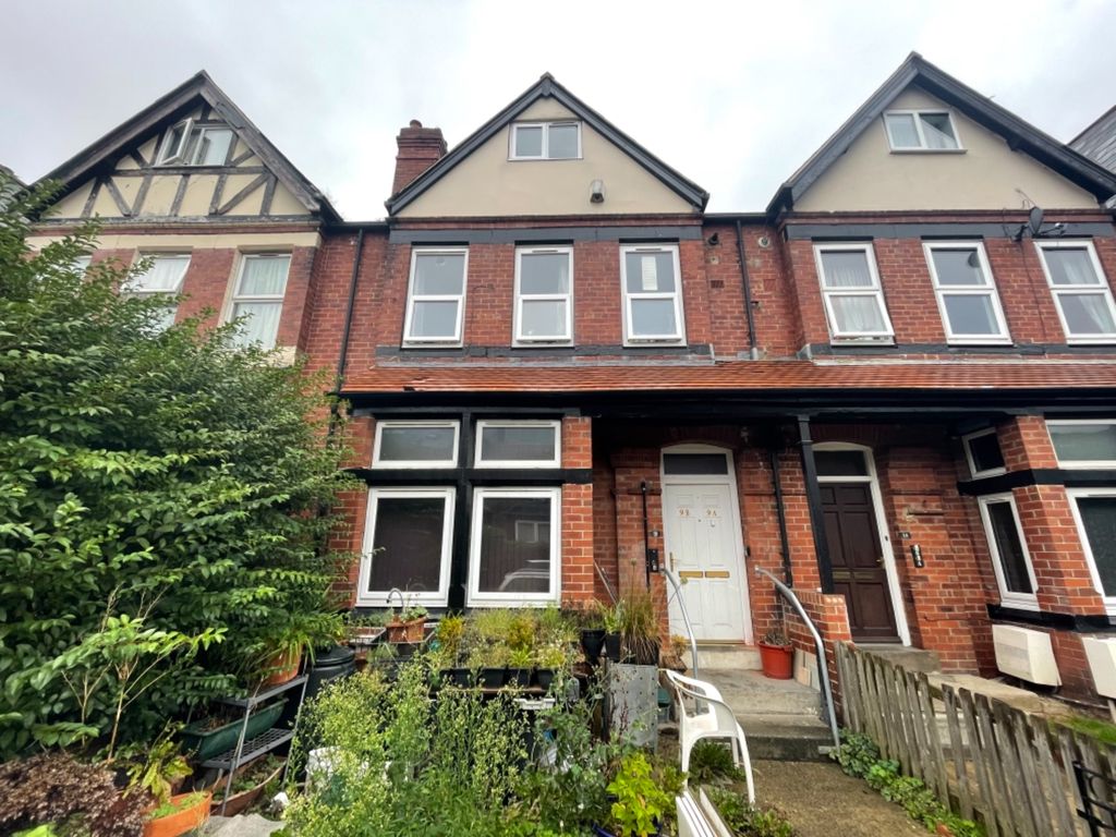 4 bed flat for sale in Hamilton Avenue, Leeds LS7 Zoopla