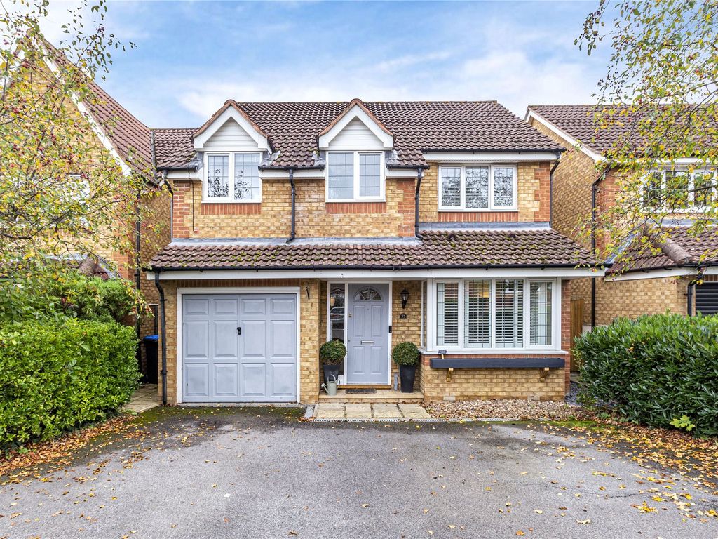 4 bed detached house for sale in Rowtown, Surrey KT15 Zoopla