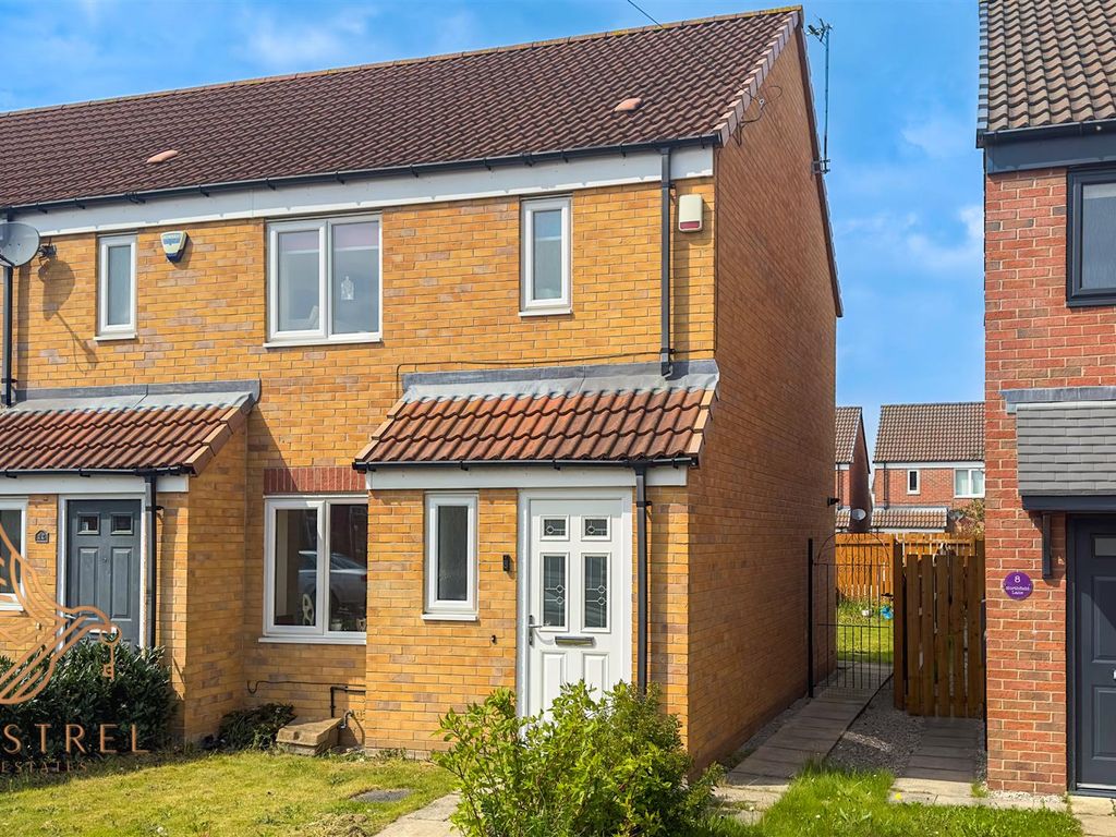 2 bed semidetached house for sale in Northfield Lane, South Kirkby