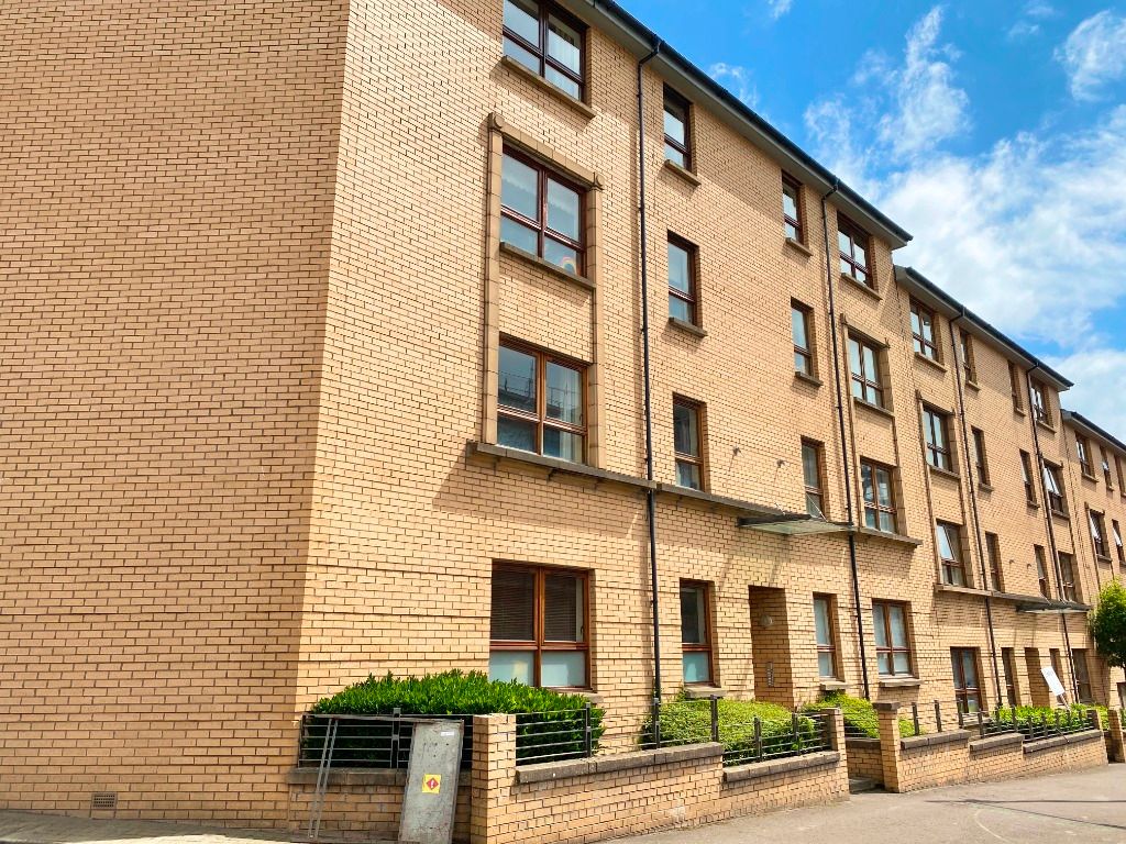 2 bed flat to rent in Yorkhill Street, Yorkhill, Glasgow G3, £1,300 pcm