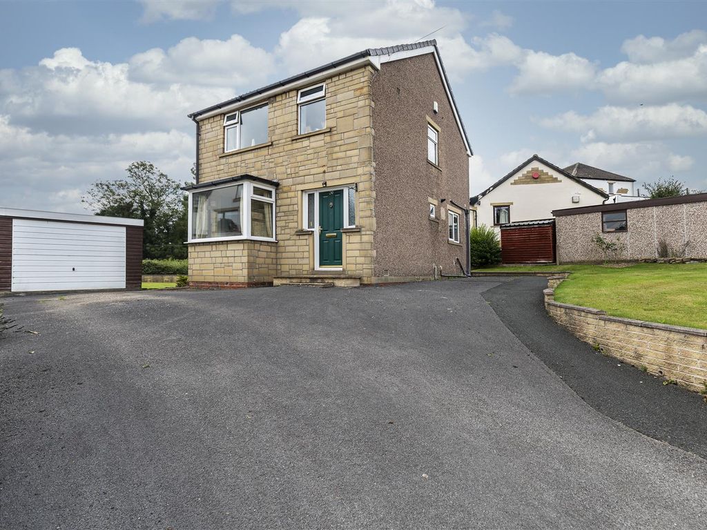 3 bed detached house for sale in Stafford Hill Lane, Kirkheaton