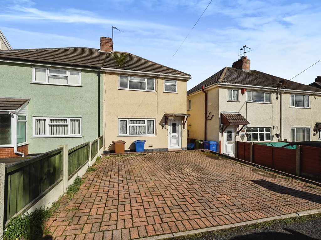 3 bed semidetached house for sale in Fieldhouse Road, Hednesford