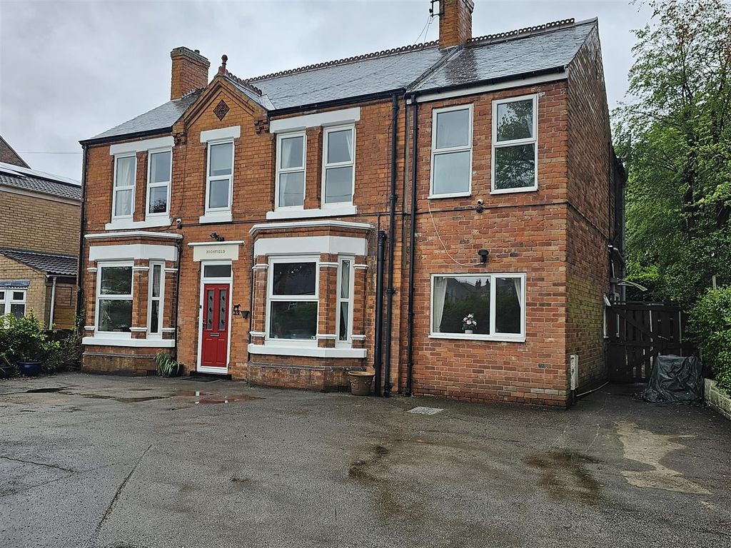 6 bed detached house for sale in Tiln Lane, Retford DN22, £475,000 Zoopla