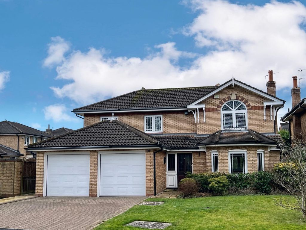 4 bed detached house for sale in Wolverton Drive, Wilmslow SK9 Zoopla