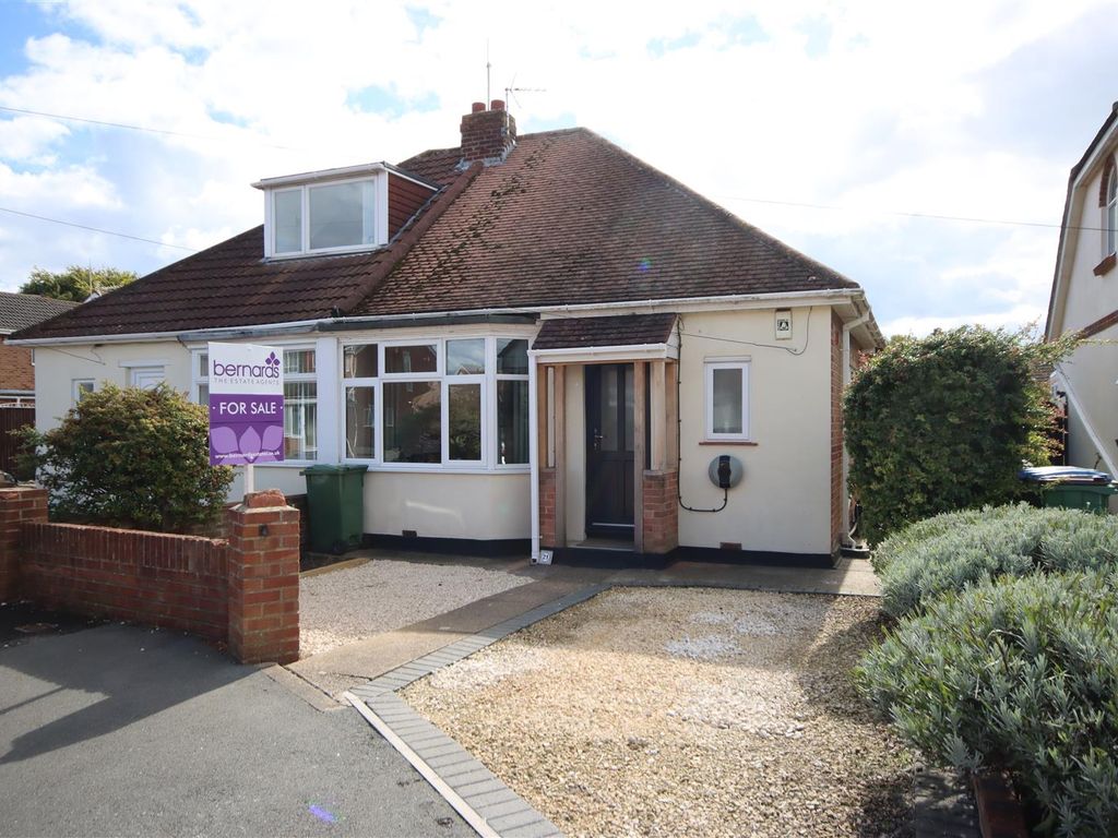 2 bed bungalow for sale in Benham Grove, Portchester, Fareham PO16 Zoopla