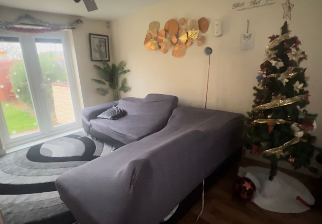 3 bed semidetached house to rent in Foxton Road, Leicester LE5, £1,200 pcm Zoopla