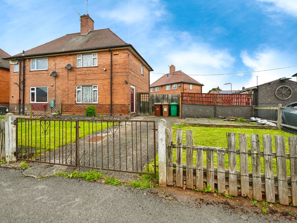 3 bed end terrace house for sale in Beckley Road, Nottingham