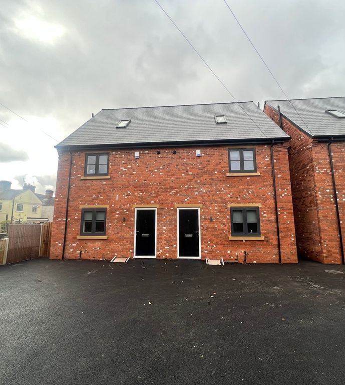 3 bed semidetached house to rent in Sheffield Close, Worksop, Creswell