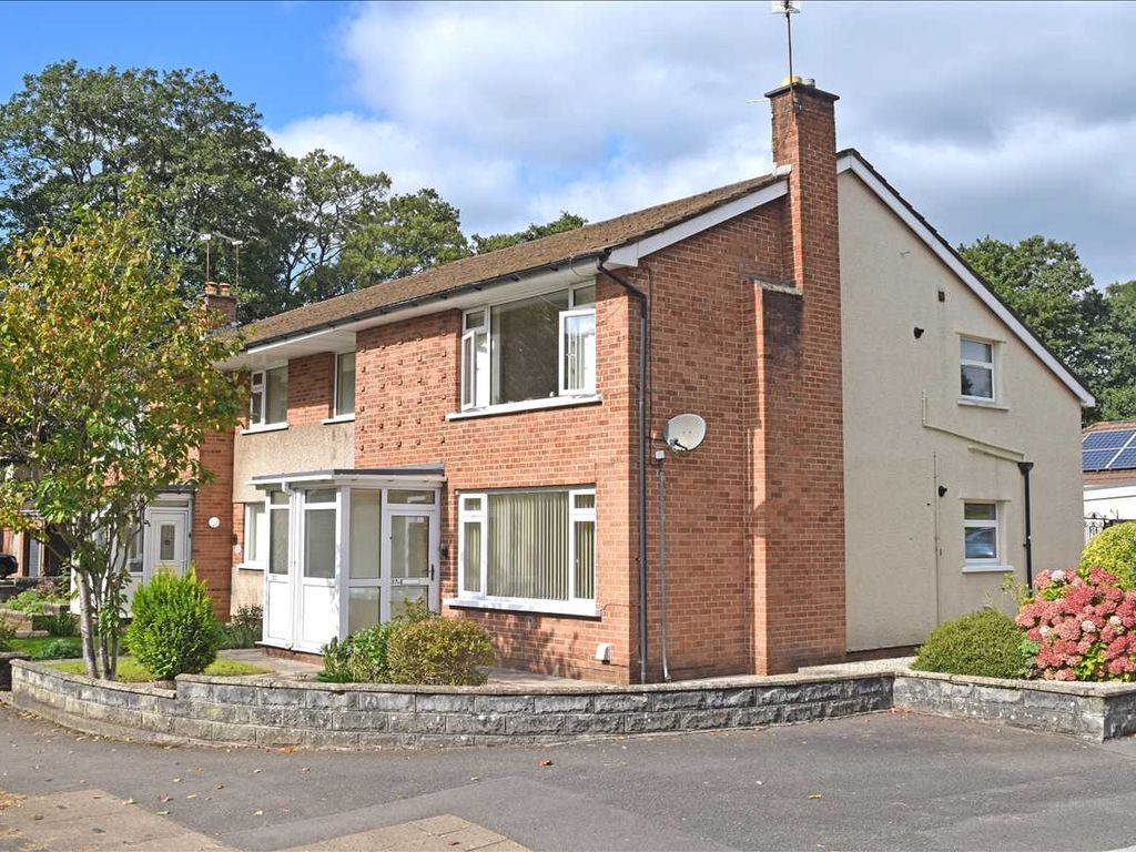 2 bed flat to rent in Heol Llanishen Fach, Rhiwbina, Cardiff CF14, £