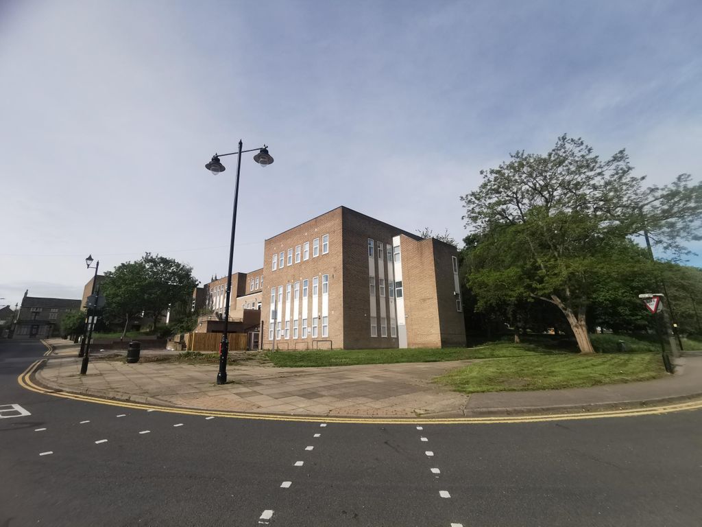 2 bed flat to rent in The Rockingham, West Street, Wath Upon Dearne S63