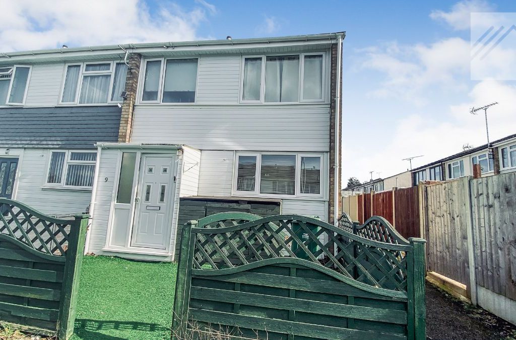 3 bed semidetached house for sale in Chatfield Way, Pitsea, Basildon SS13 Zoopla