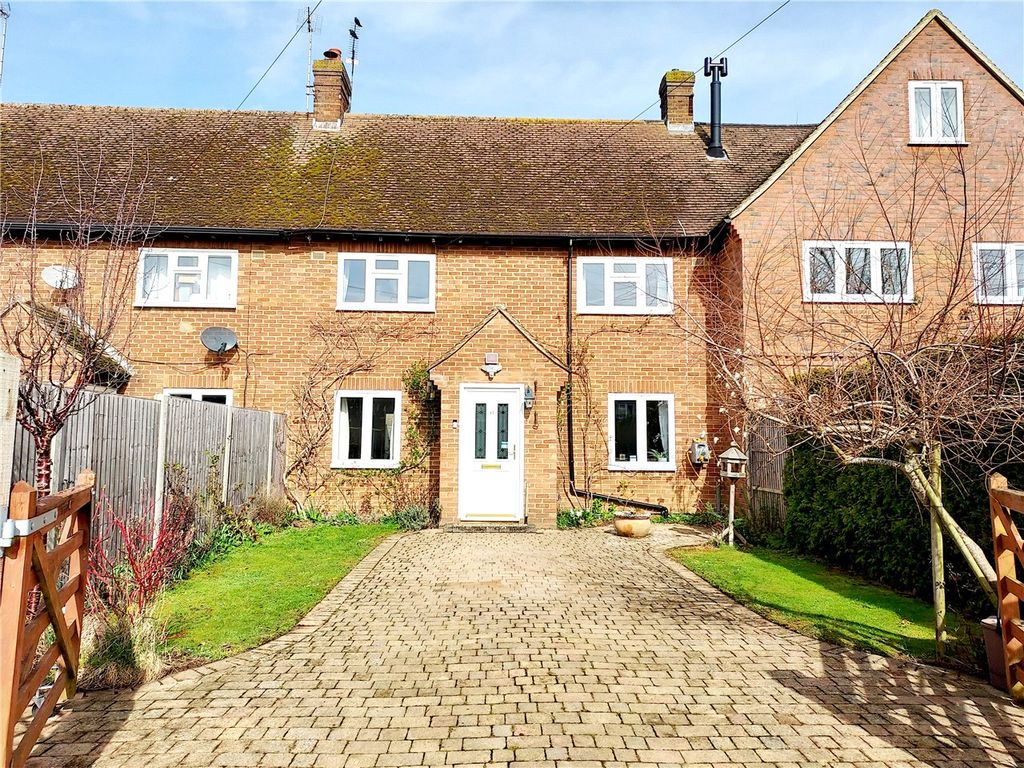 3 bed terraced house for sale in Tower Road, Hitchin, Hertfordshire SG4 Zoopla