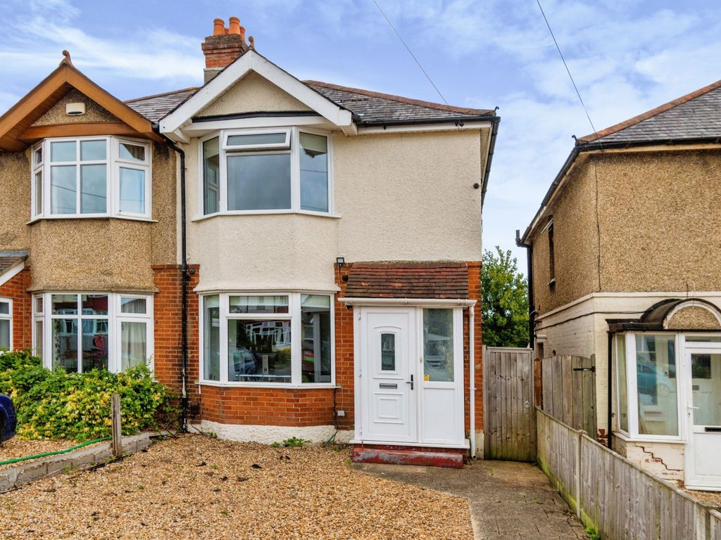 3 bed semidetached house for sale in Regents Park Road, Southampton, Hampshire SO15, £300,000