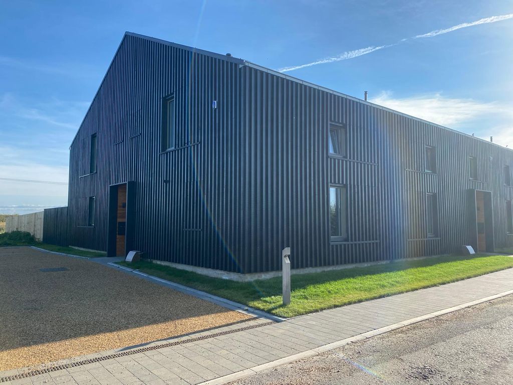 4 bed end terrace house to rent in Cantelupe Road, Haslingfield