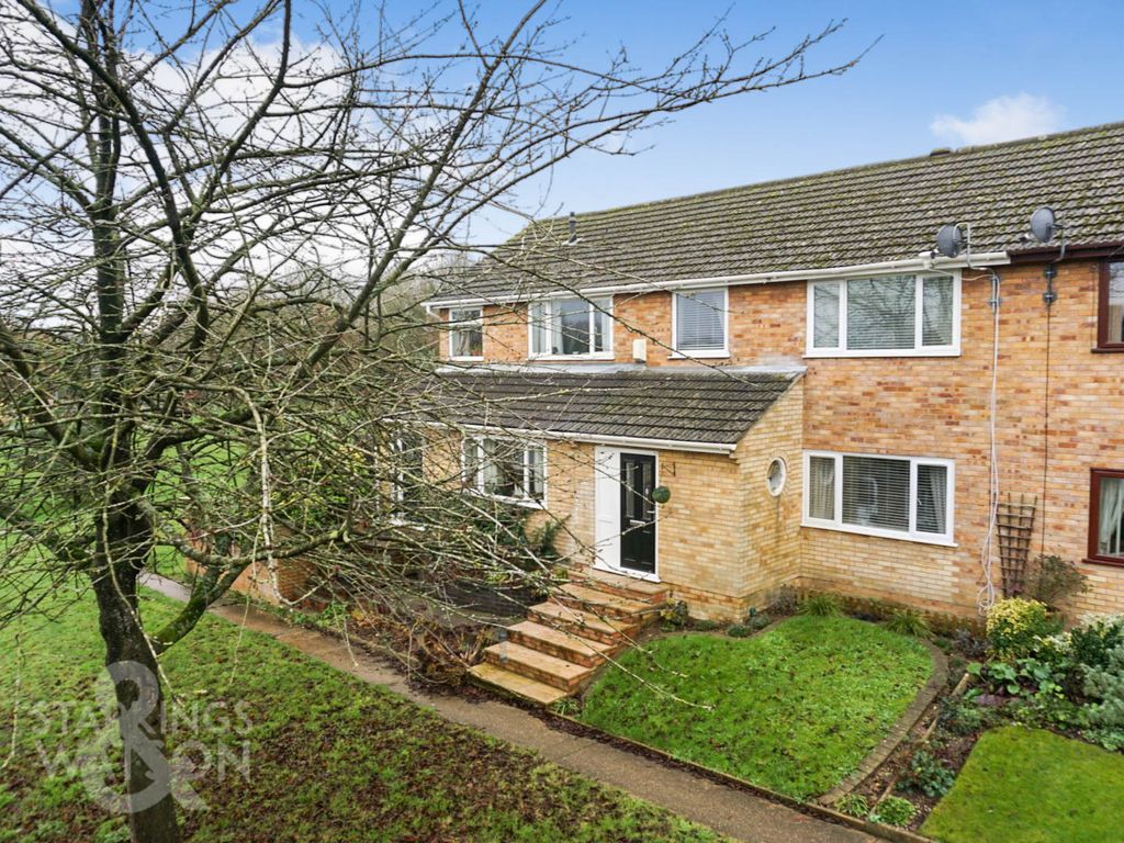 3 bed terraced house for sale in Winsford Way, Costessey, Norwich NR5