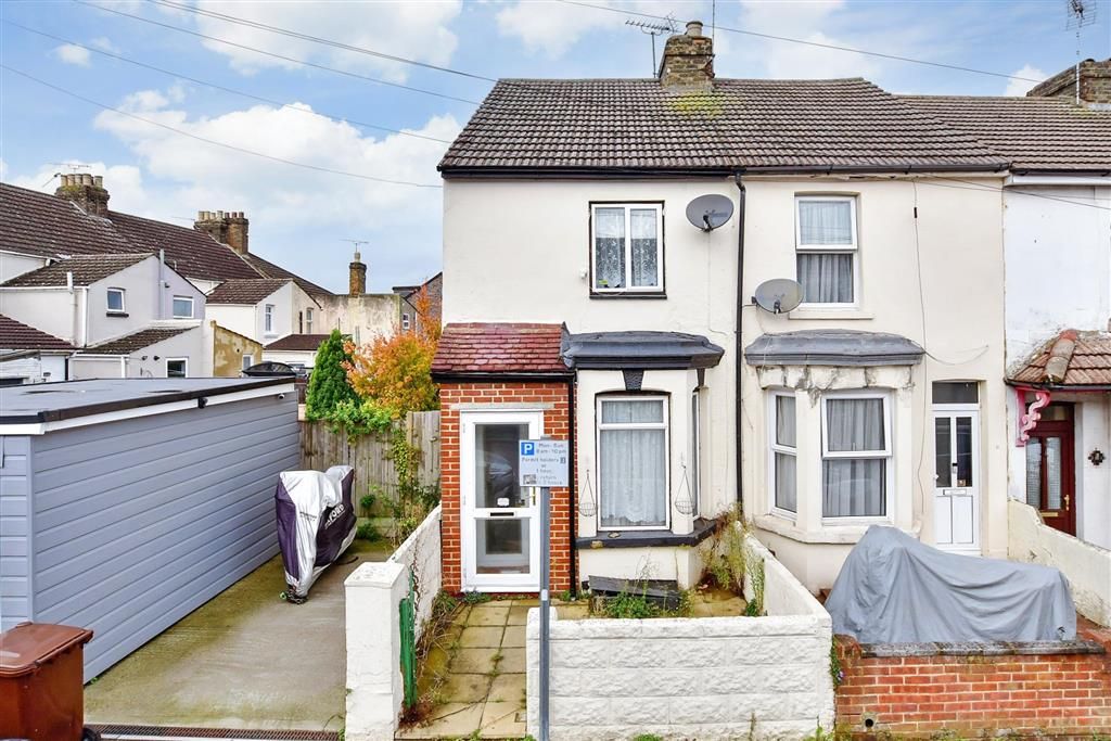 2 bed end terrace house for sale in Adelaide Road, Gillingham, Kent ME7