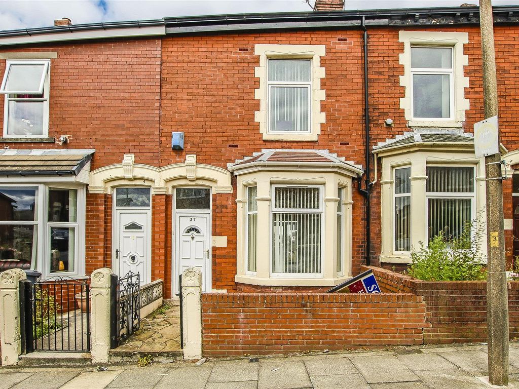 2 bed terraced house to rent in Lynthorpe Road, Blackburn BB2 Zoopla