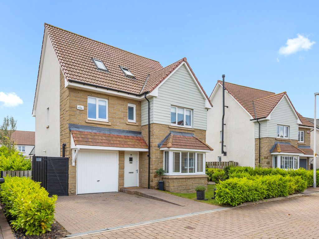 6 bed detached house for sale in 13 Snowdrop Path, East Calder, West