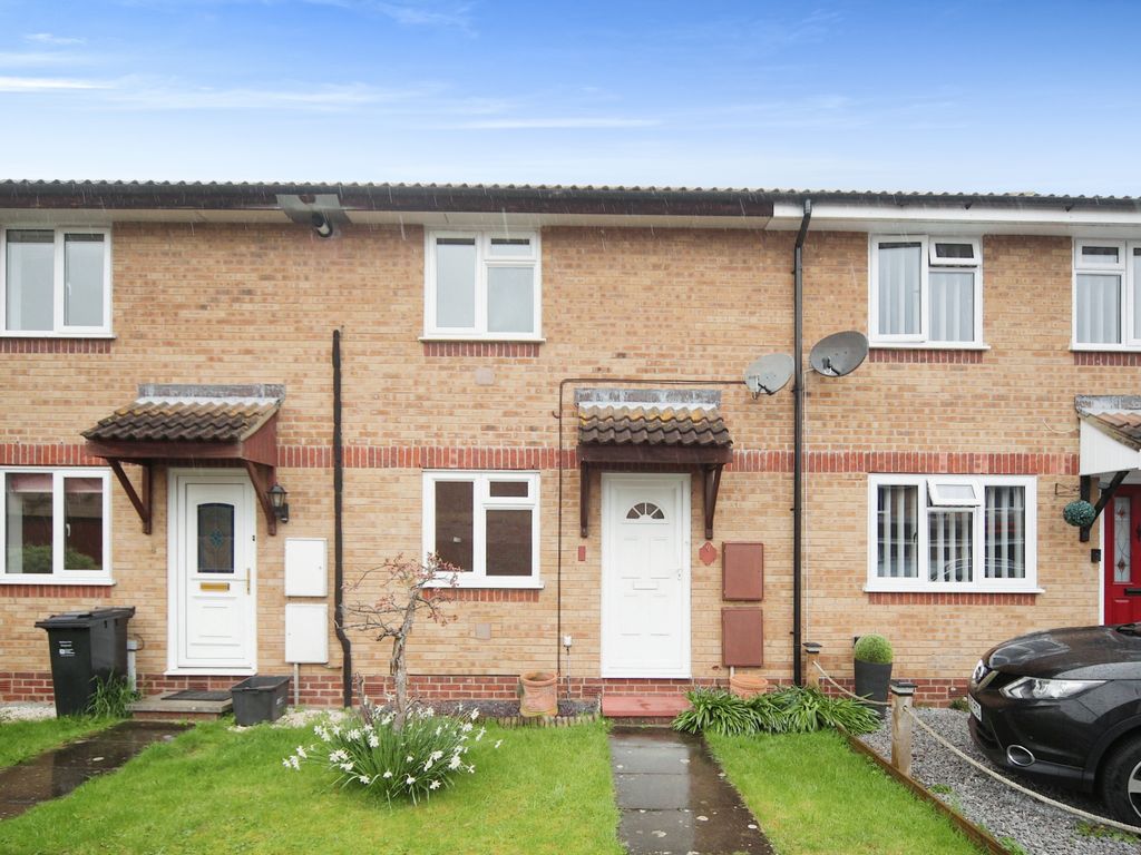 2 bed terraced house for sale in Semington Close, Taunton TA1 Zoopla
