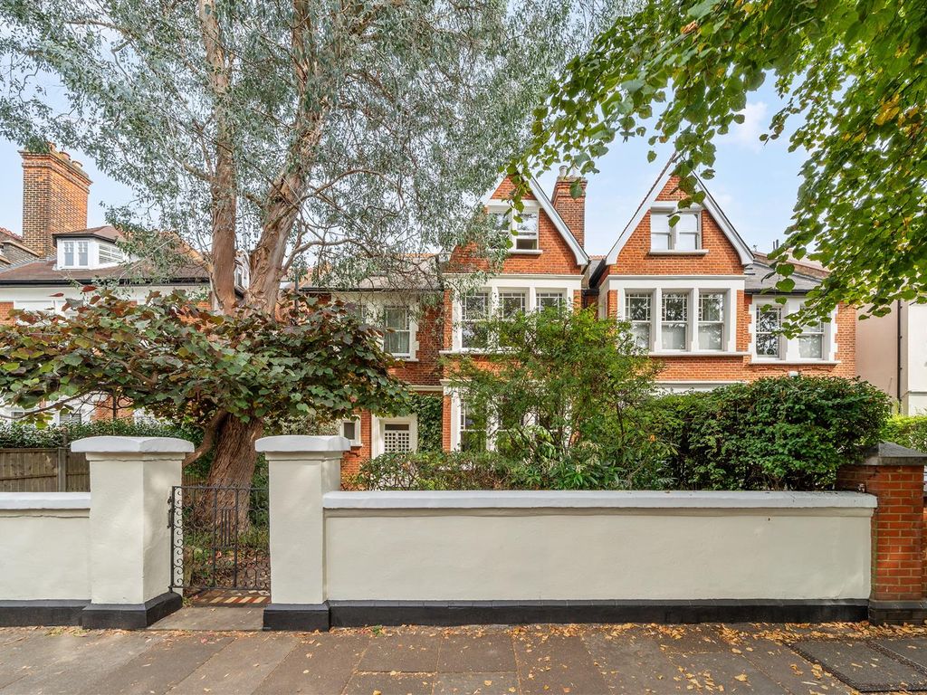 6 bed semidetached house for sale in Dukes Avenue, London W4, £