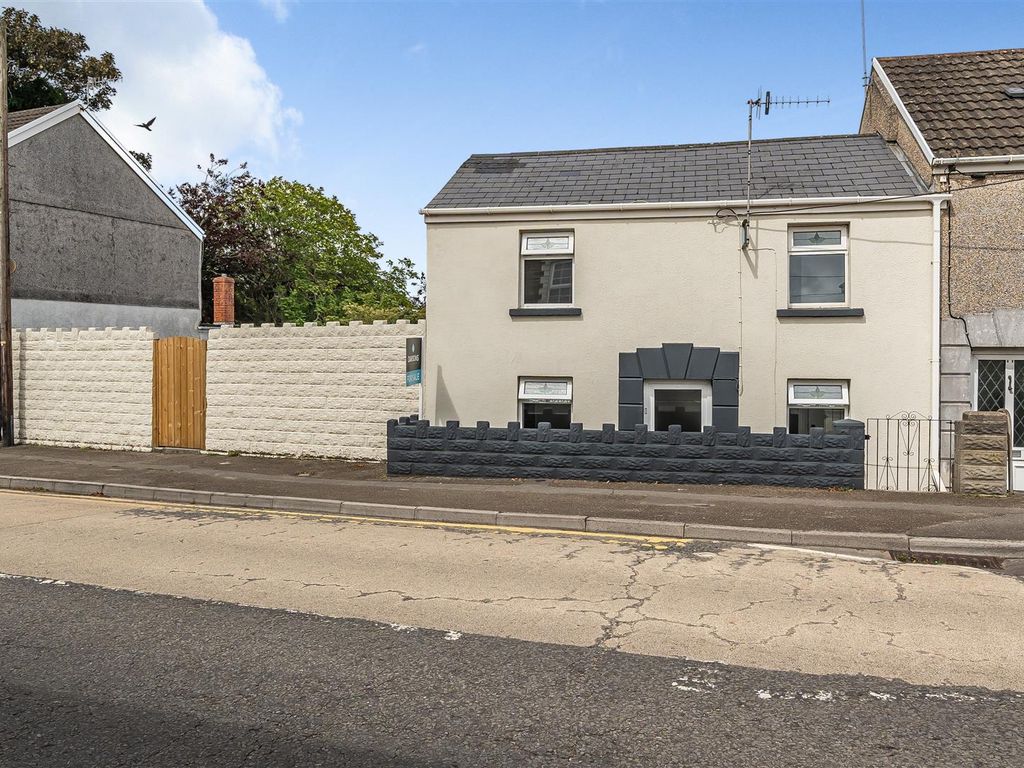 2 bed cottage for sale in Glebe Road, Loughor, Swansea SA4, £195,000